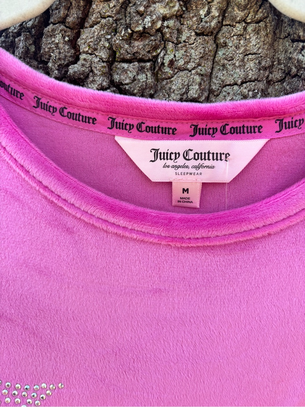 Juicy Couture pink velour rhinestone logo sleep t-shirt women’s Medium Y2K - Picture 10 of 10